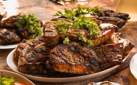 Как выбирать правильный шашлык: рекомендации по выбору полуфабрикатного мяса