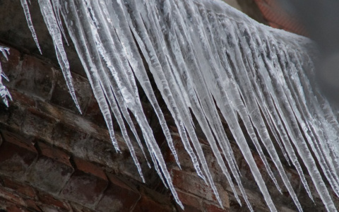 Горячая линия «Сообщи о наледи» появилась в Дзержинске