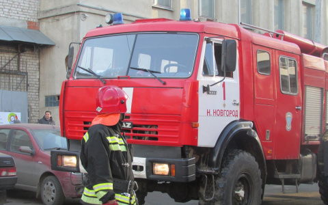 12 жильцов эвакуировали из пожара в Дзержинске