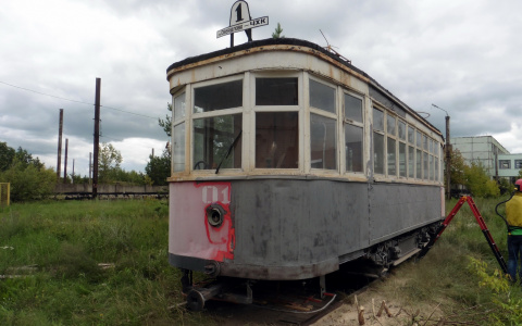 Вагончик из прошлого: в Дзержинске начали реставрировать старинные трамваи