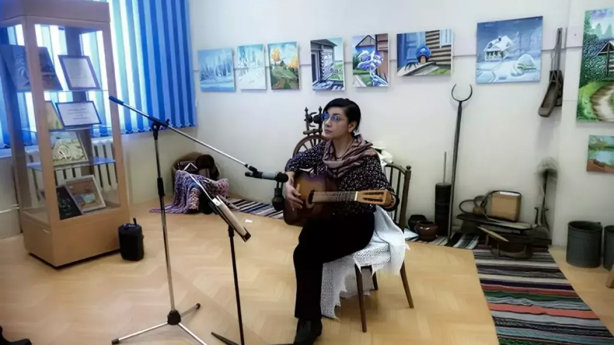 Электромонтёр стала художницей в 60 лет и покорила Дзержинск