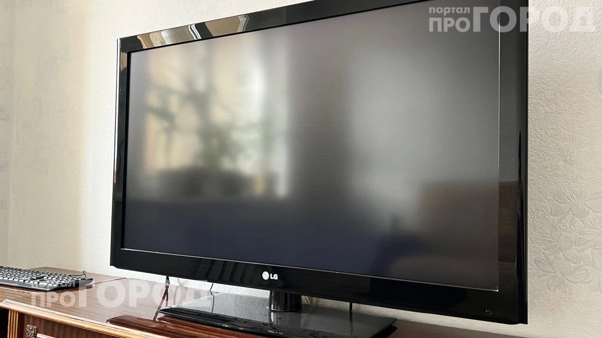 Вы медленно уничтожаете свой экран: пять простых привычек при уборке, которые обходятся владельцам в ремонт