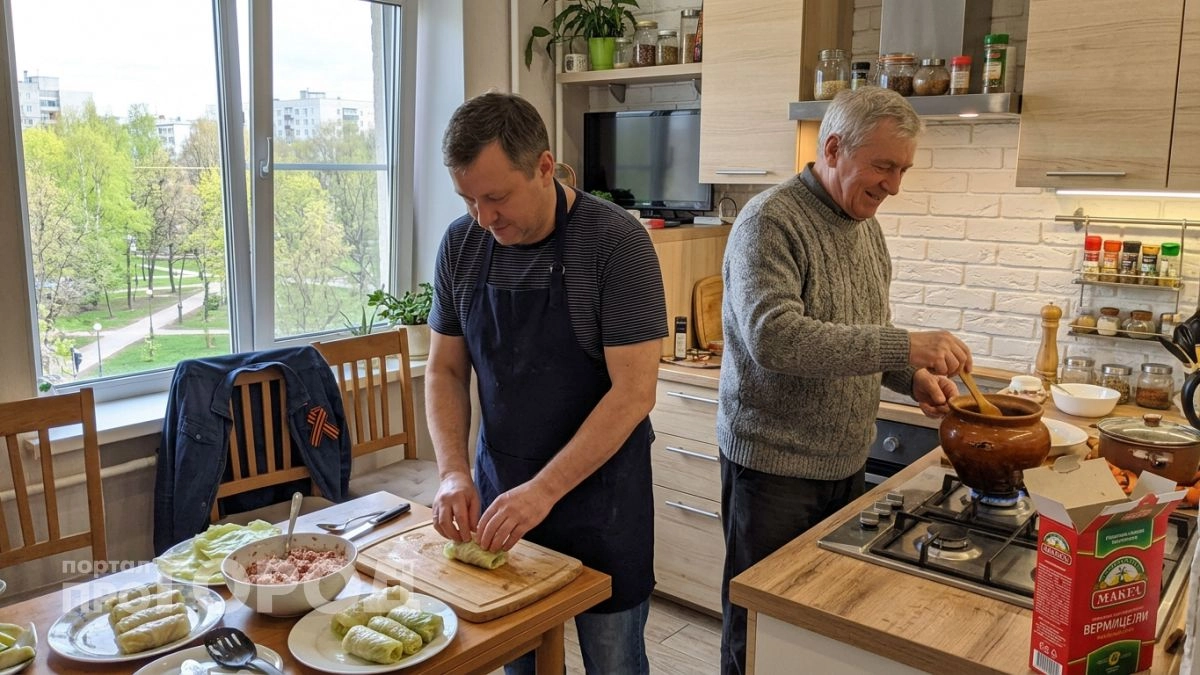 Илья Лазерсон охотится за рецептами Марий Эл: шеф повар раскрывает главные секреты местной кухни в новой книге