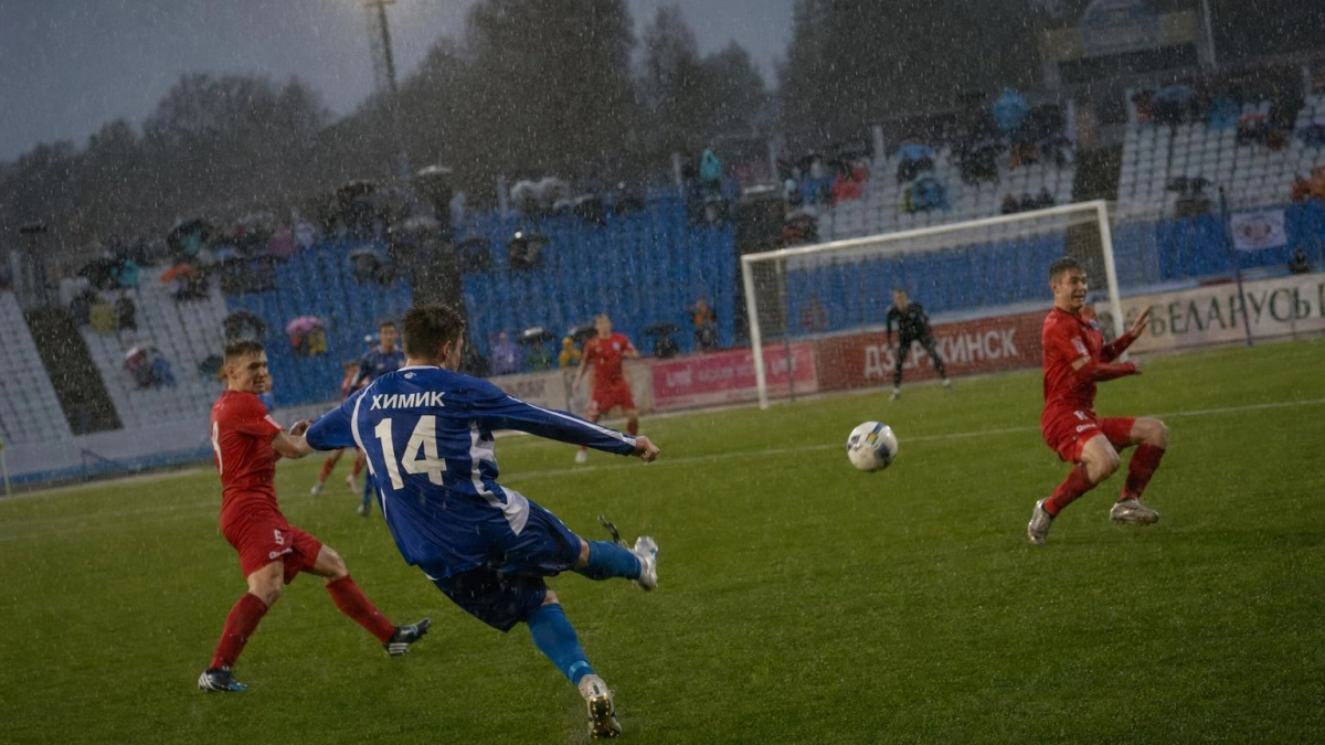 «Химик» разгромил «Челябинск-2» под дождём: дебютант решил исход матча