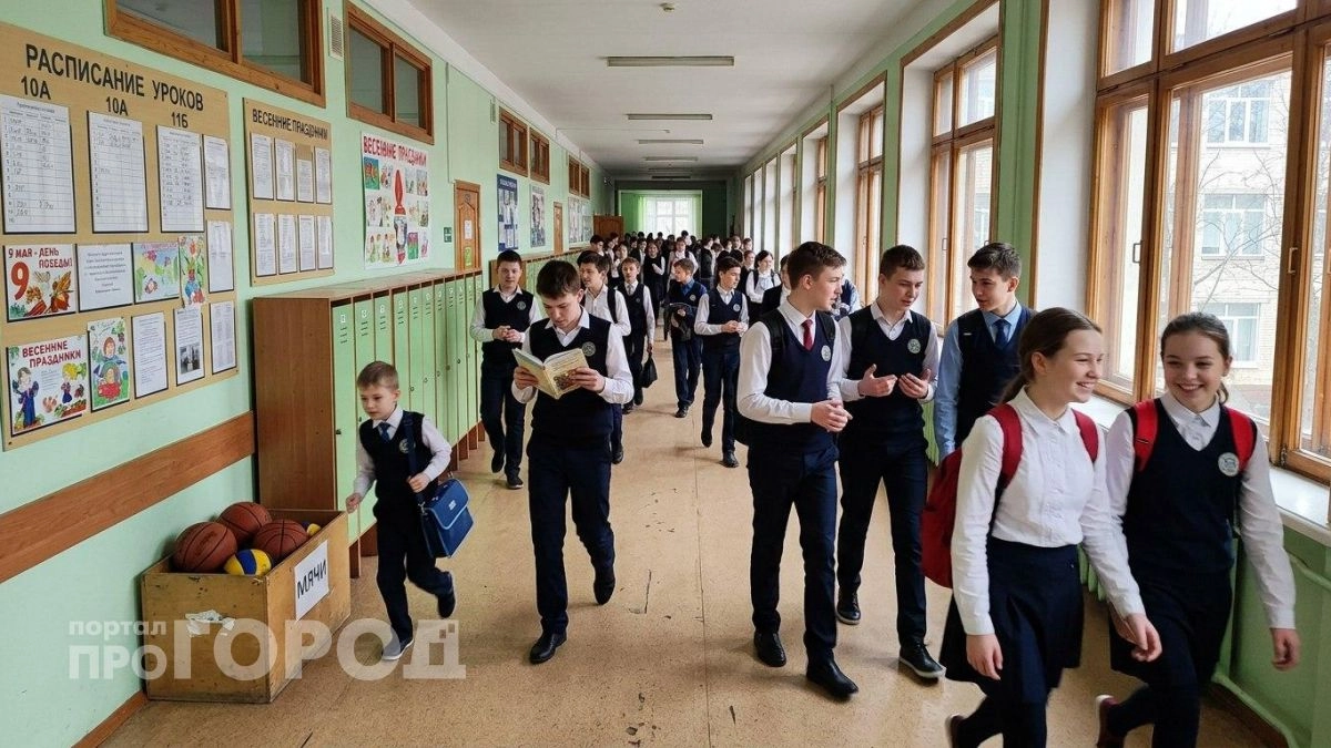 Школьная программа меняется: теперь вместо привычных уроков детей начнут массово водить на заводы