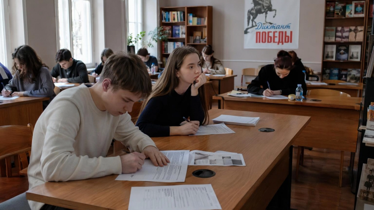 Диктант Победы в Дзержинске: 5 библиотек объединились ради памяти о Жукове