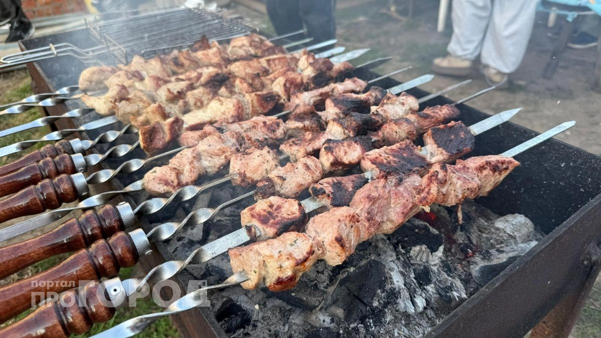 Добавляю в маринад секретный ингредиент из хлеба: мясо выходит нежнее любого кефира и тает прямо во рту