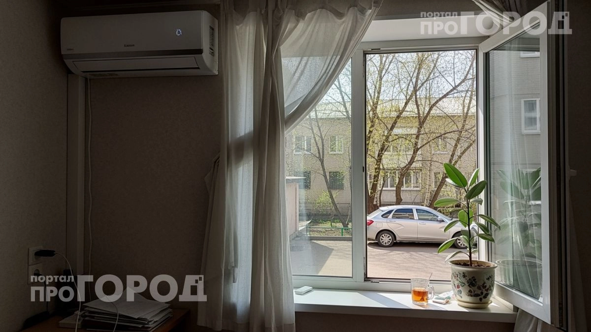 Забудьте про шумный кондиционер: в 2026 году дома охлаждают иначе при помощи бесшумных климатических систем