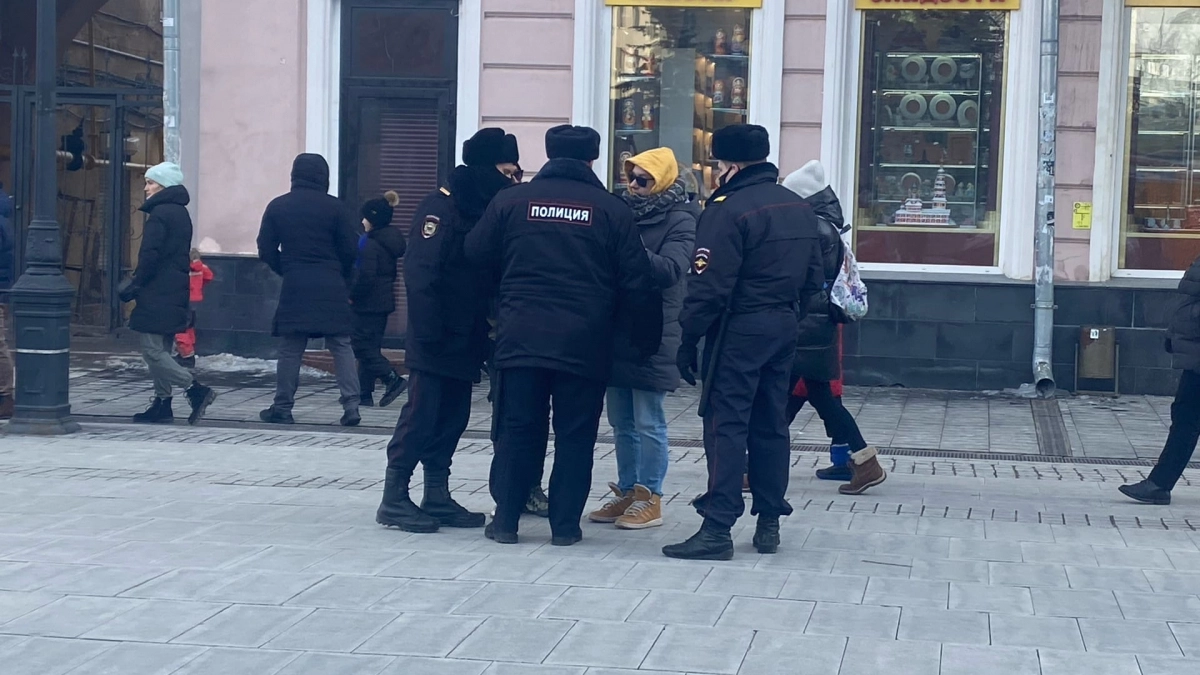 Жительница Дзержинска подобрала чужую карту и потратила с нее более 150 тысяч