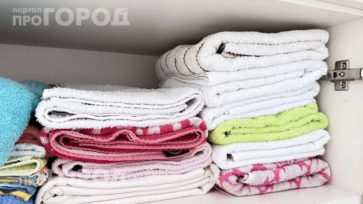 Перестаньте портить полотенца кондиционером: достаточно добавить это средство при стирке для эффекта пуха