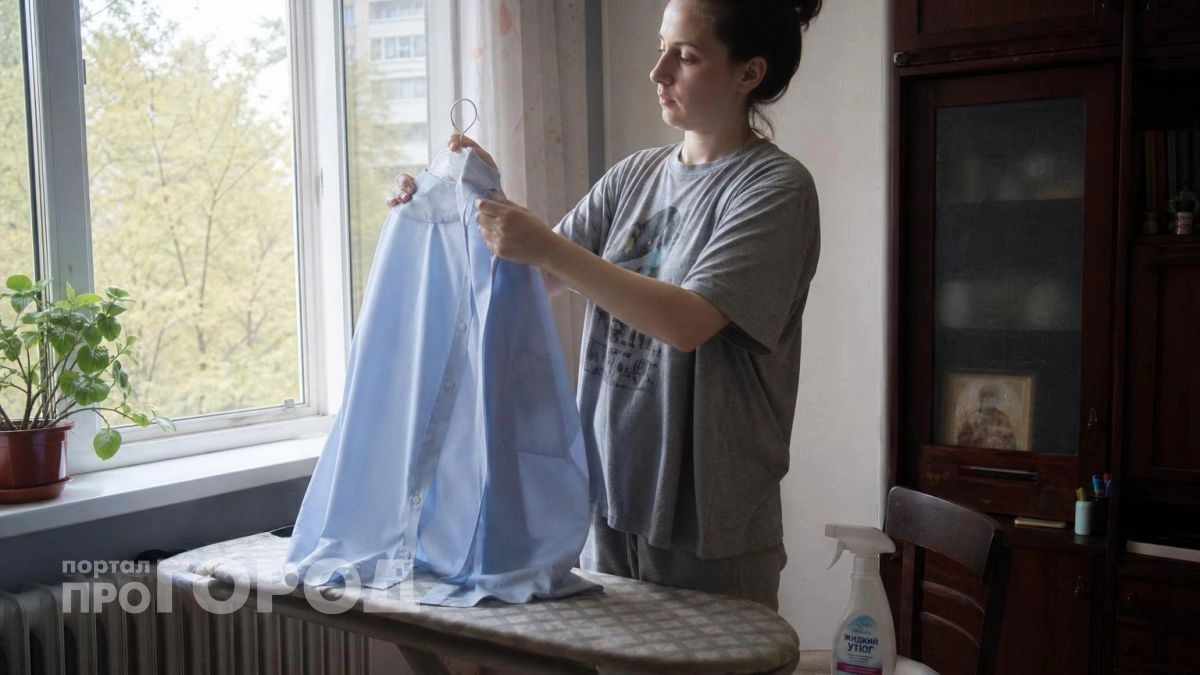 Больше не трачу часы на глажку: этот копеечный спрей идеально разглаживает любую одежду за пару секунд