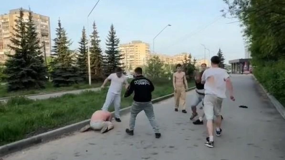 Бойцы ММА назвали причину массовой драки в Дзержинске — подростки избили взрослых