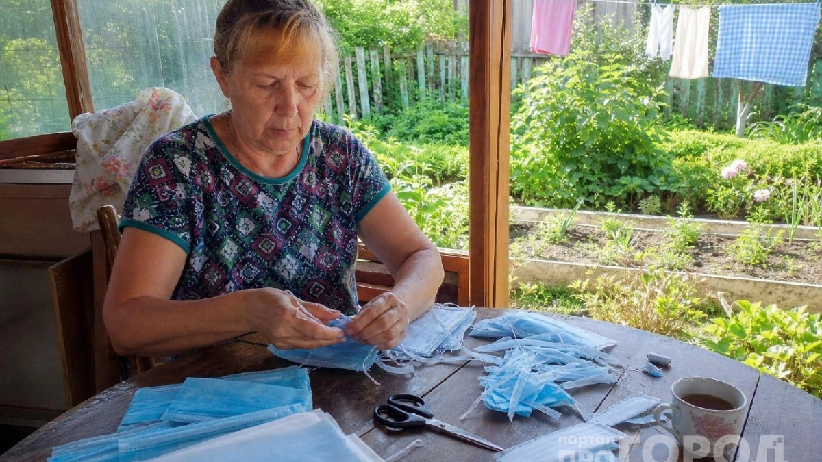Тканевые маски в июне скупаю упаковками - радуюсь своей хитрости: вот как нестандартно применяю их на даче 