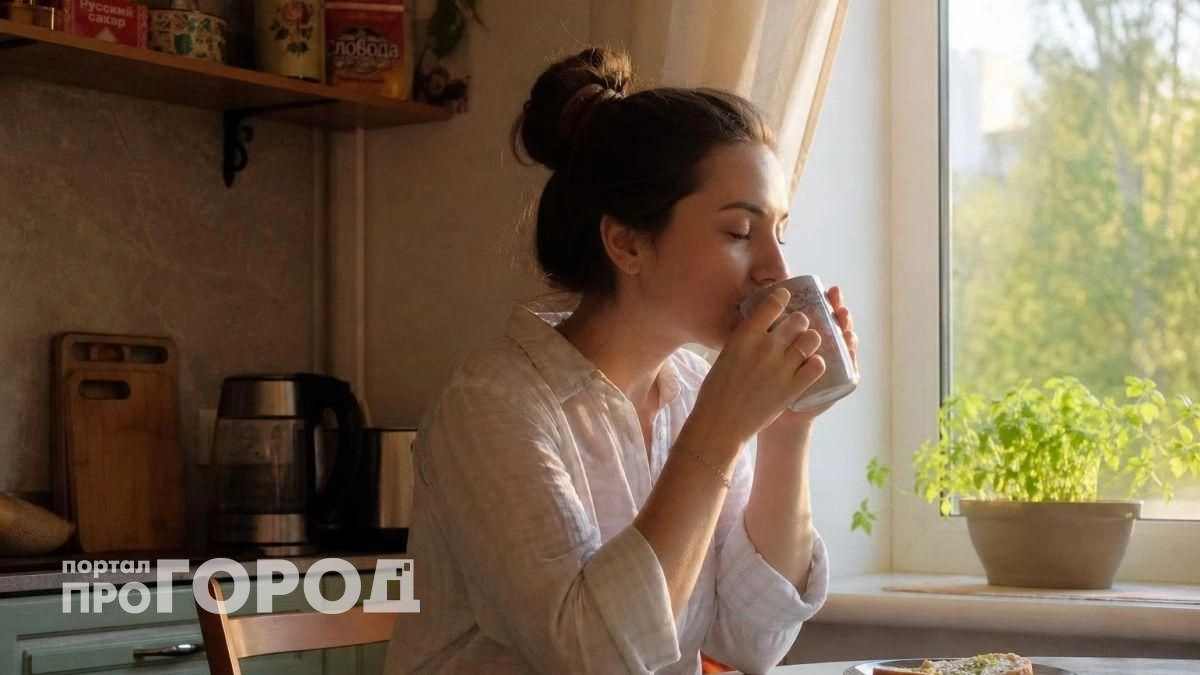 Забудьте про кофе по утрам: этот доступный напиток сделает вашу кожу сияющей и наладит работу пищеварения