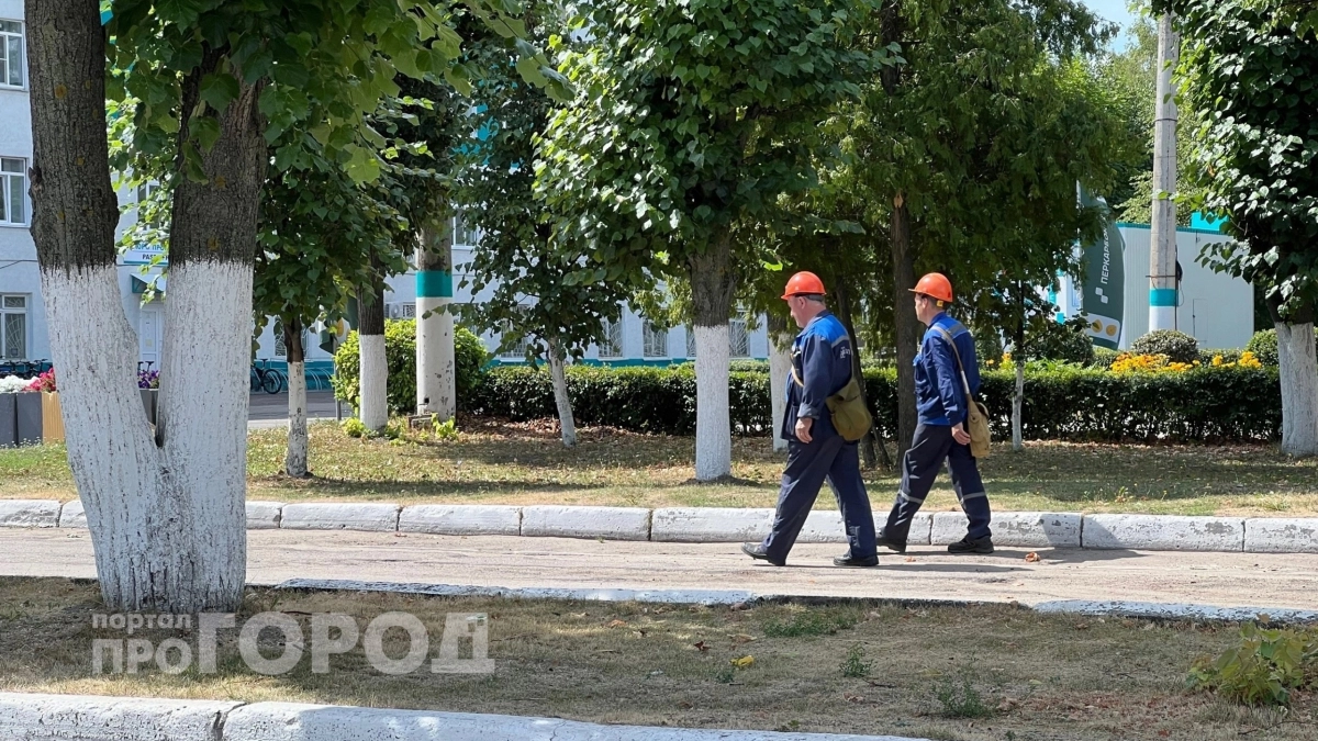 Забудьте про офисный дресс-код: эти пять рабочих профессий позволяют стабильно зарабатывать от 100 тысяч рублей