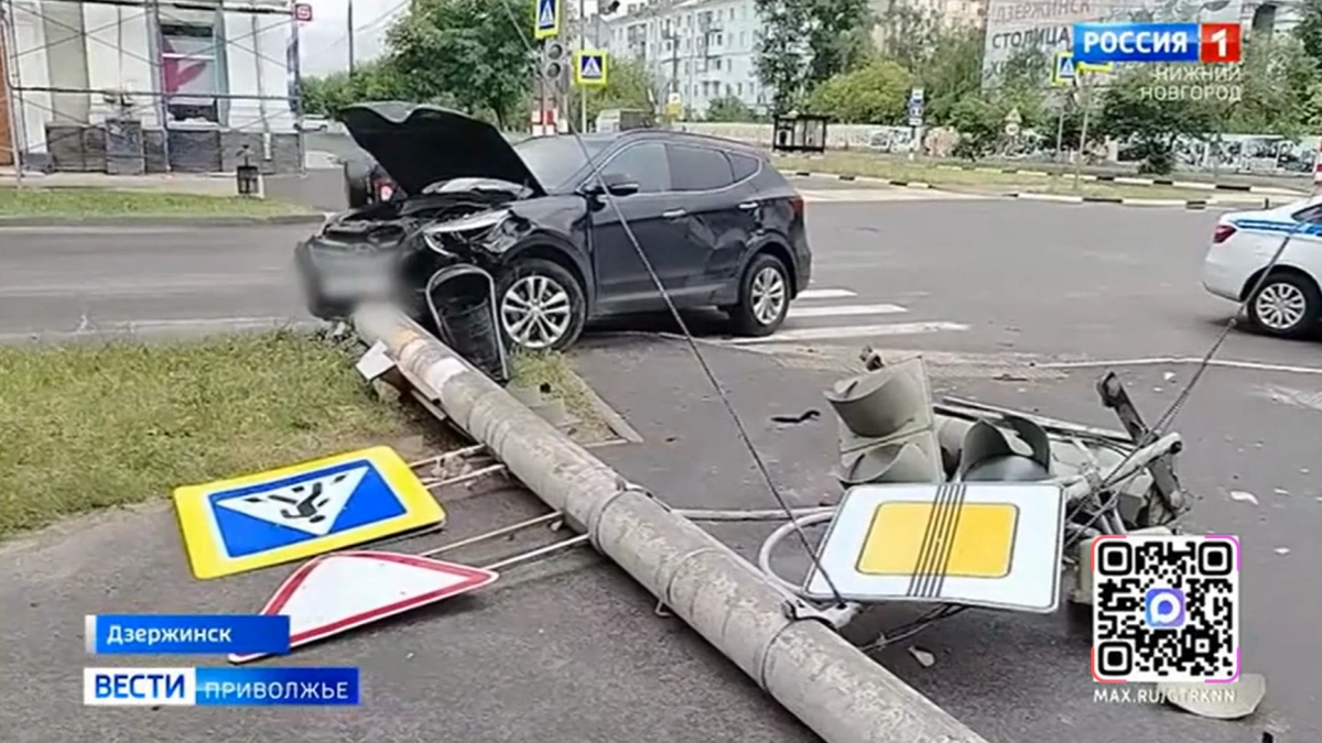 Летающие машины и перевернутые авто: на опасном перекрестке Ленина-Грибоедова установят камеры