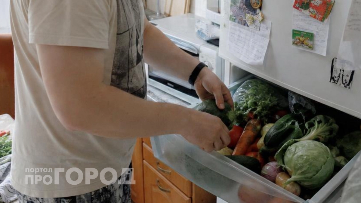 Купила в аптеке копеечное средство и забыла про гнилые овощи: теперь они остаются свежими даже через месяц