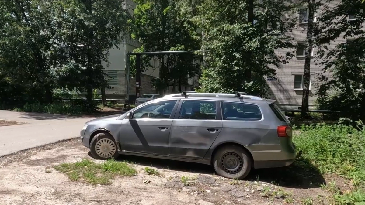 Штрафы "прилетят" автоматически: как в Дзержинске будут наказывать за парковку на газонах