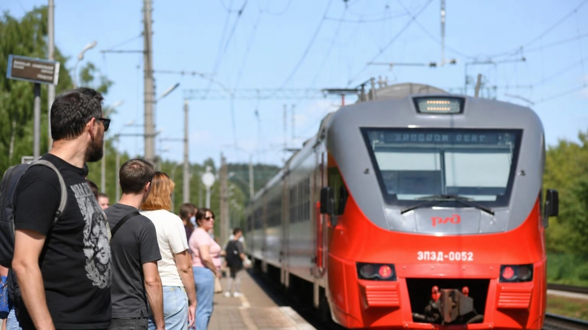 В Дзержинске в августе изменится расписание двух пригородных электричек