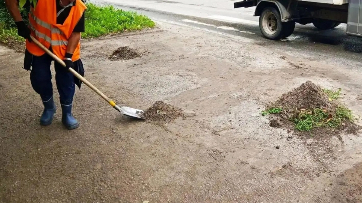С дорог Дзержинска за неделю собрали 69 тонн пыли и мусора