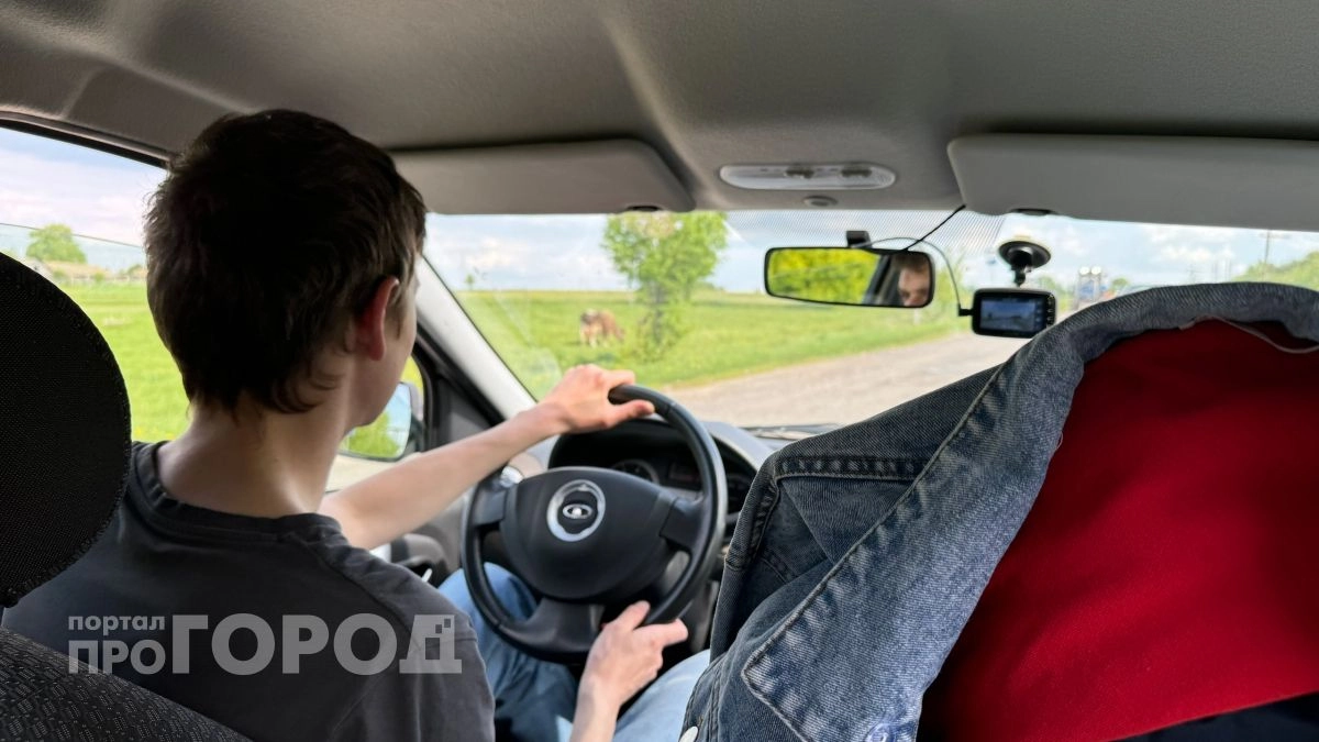 Хватит мучить машину в жару: автомеханик объяснил почему прогрев двигателя летом лишь вредит вашему авто