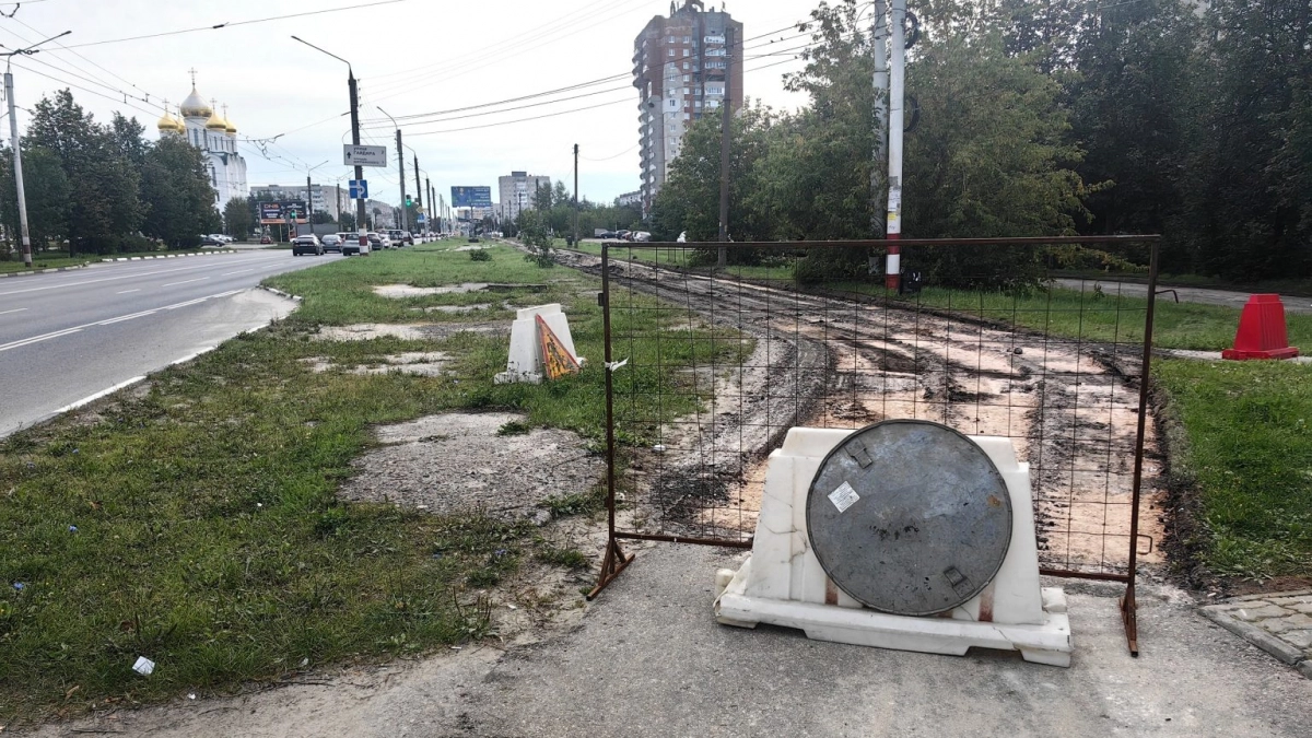 В Дзержинске обновляют тротуар на проспекте Циолковского