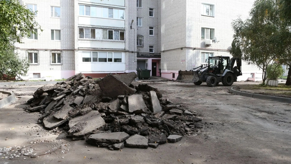 В Дзержинске завершают благоустройство девяти дворовых территорий