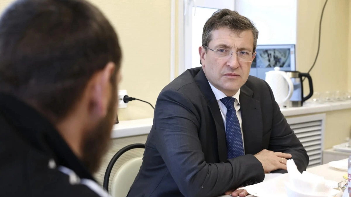 Губернатор Нижегородской области оплатит поездку в Петербург детям бойца с медалью За отвагу