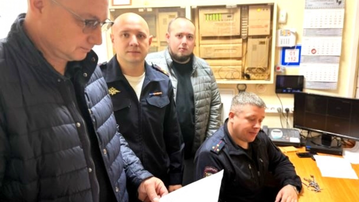 Камеры изолятора и дежурную часть в Дзержинске проверили общественники