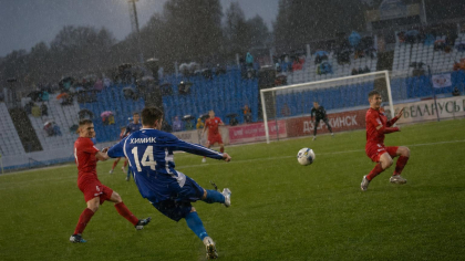 «Химик» разгромил «Челябинск-2» под дождём: дебютант решил исход матча